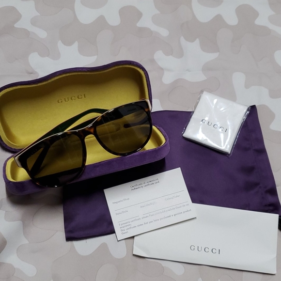 ❤Gucci Cat Eye Sunglasses 🕶 - Picture 5 of 11